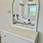 Marine Apartment *