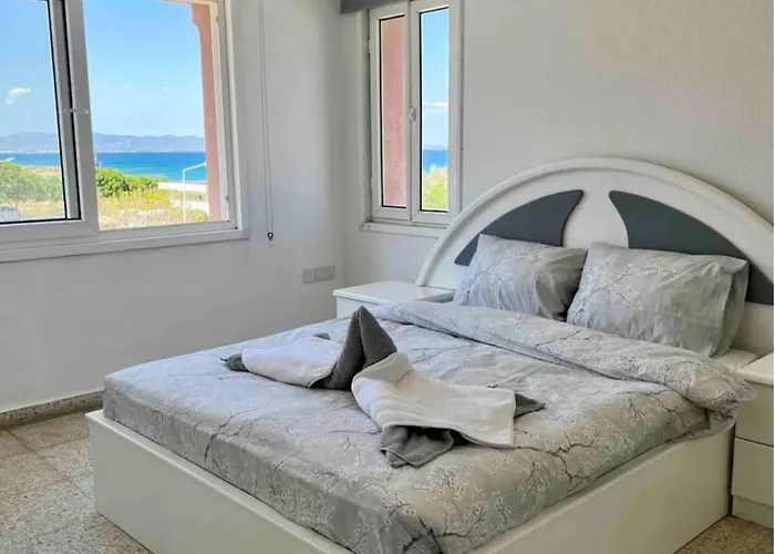 Marine Αμμόχωστος